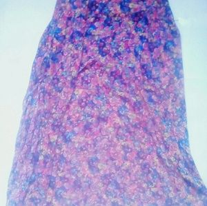 Floral patterned maxi skirt
